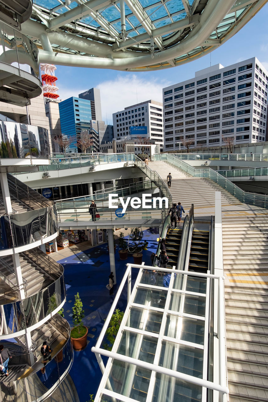 HIGH ANGLE VIEW OF MODERN BUILDINGS