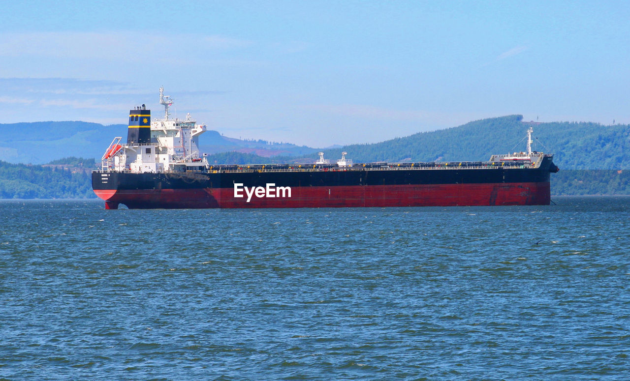 VIEW OF SHIP IN SEA