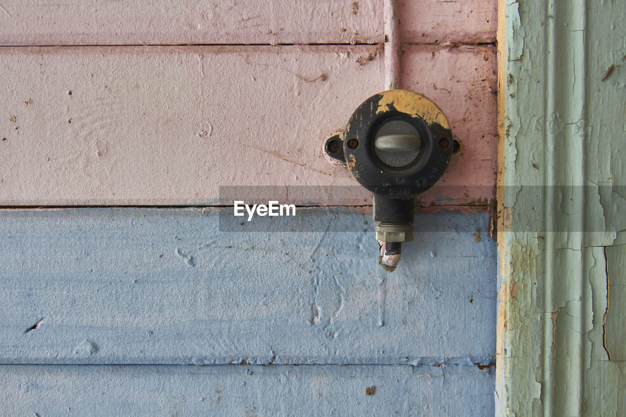 OLD FASHIONED DOOR