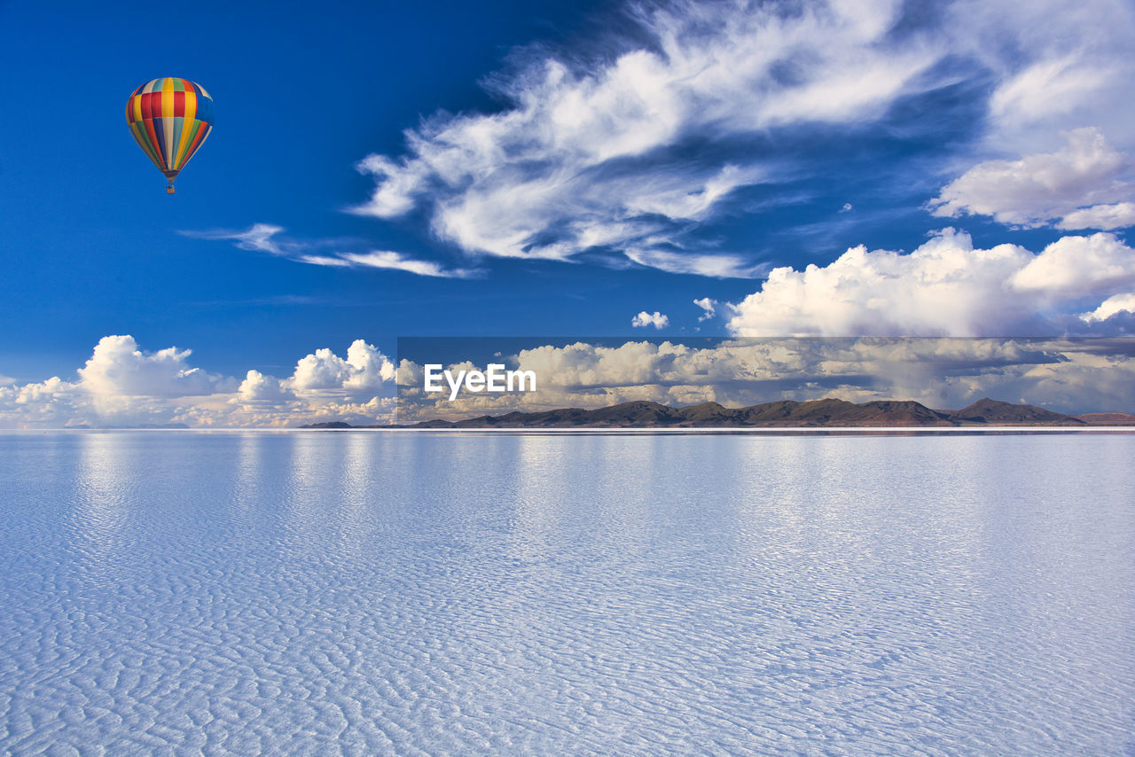 A superb view of uyuni salt lake