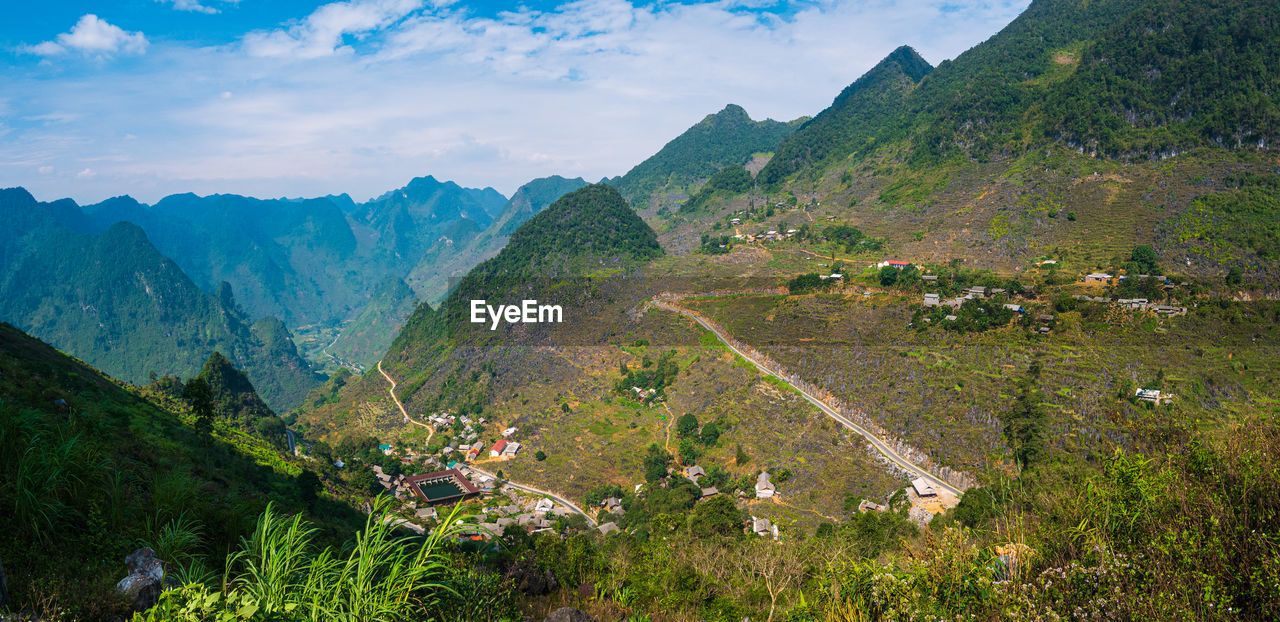 SCENIC VIEW OF MOUNTAIN AGAINST SKY