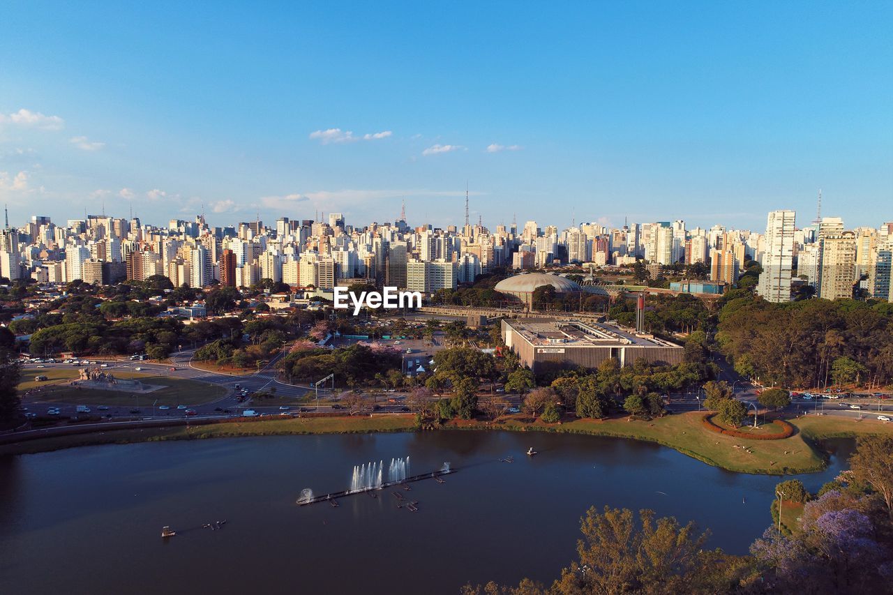 Aerial view of ibirapuera's park in the beautiful day, são paulo brazil. great landscape.