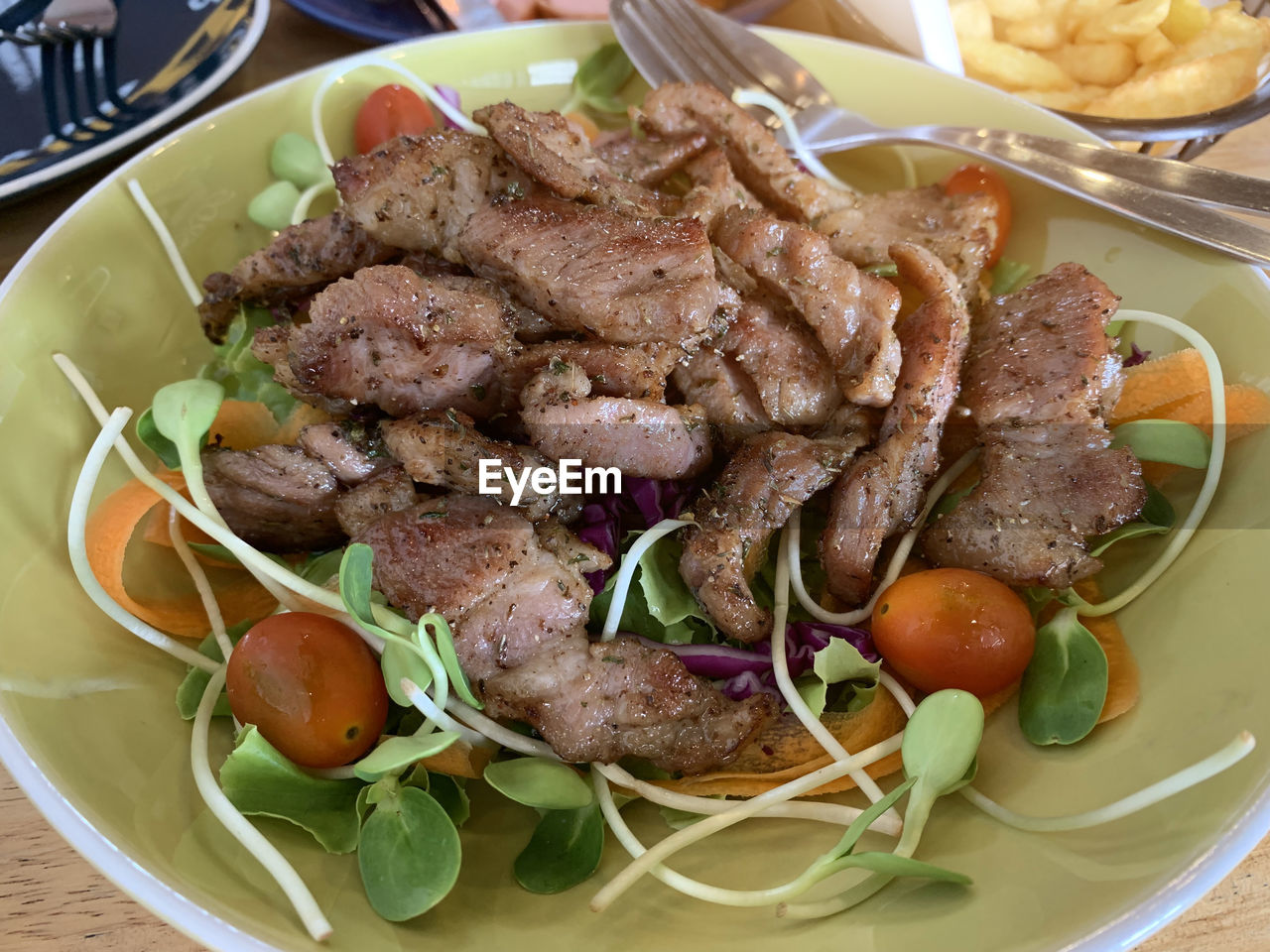 CLOSE-UP OF MEAL SERVED IN PLATE