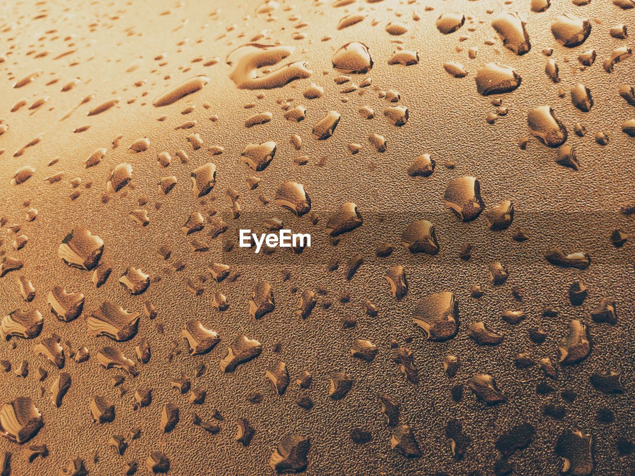 FULL FRAME SHOT OF SAND ON SHORE