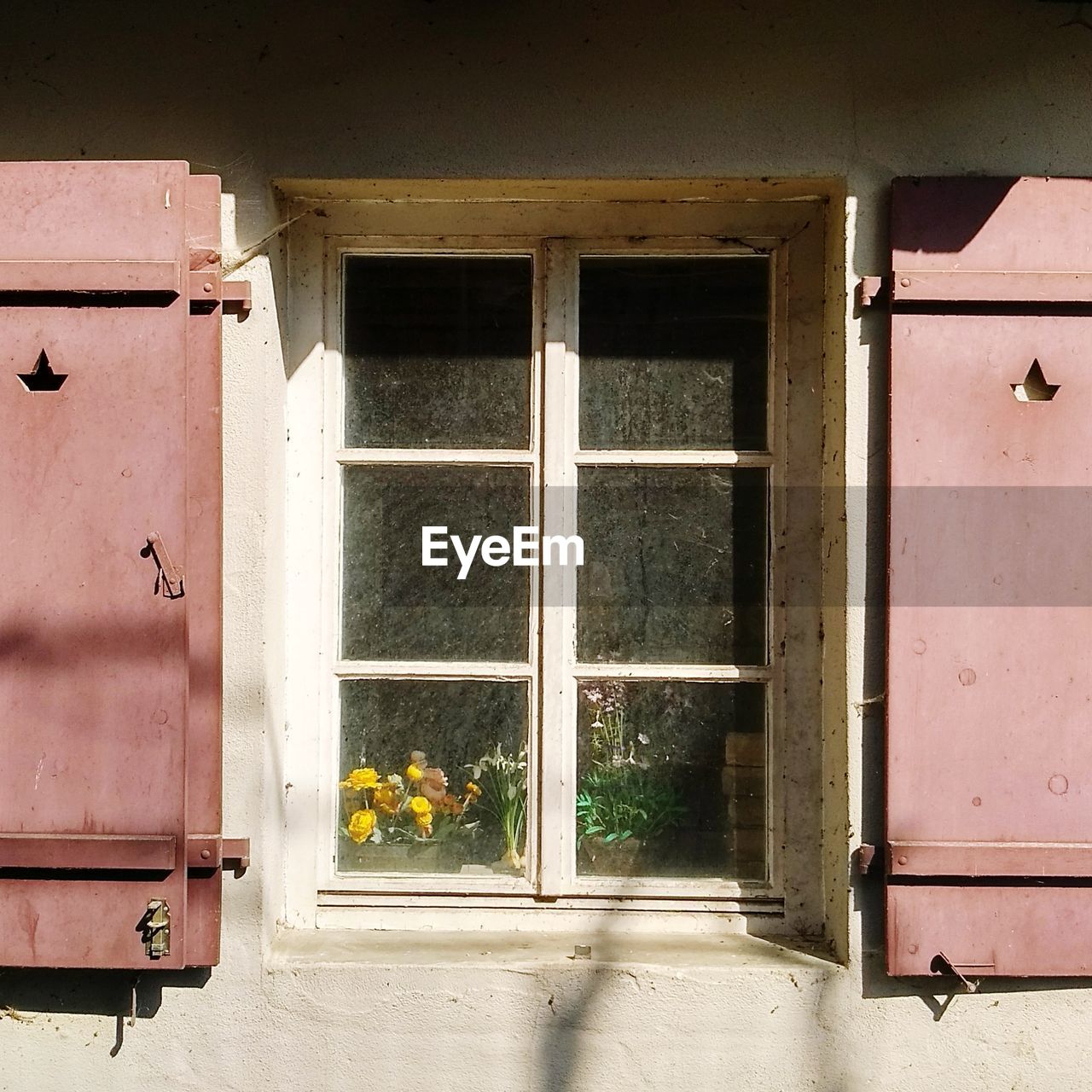 CLOSED DOOR OF HOUSE