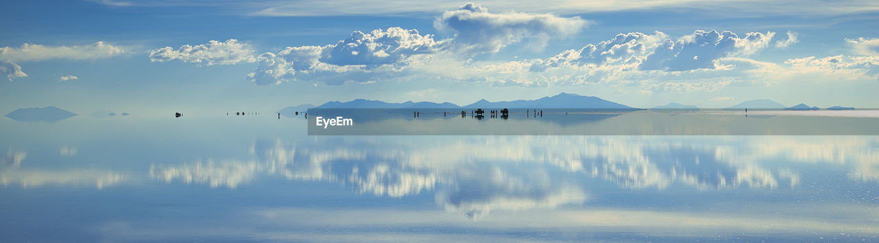 A superb view of uyuni salt lake