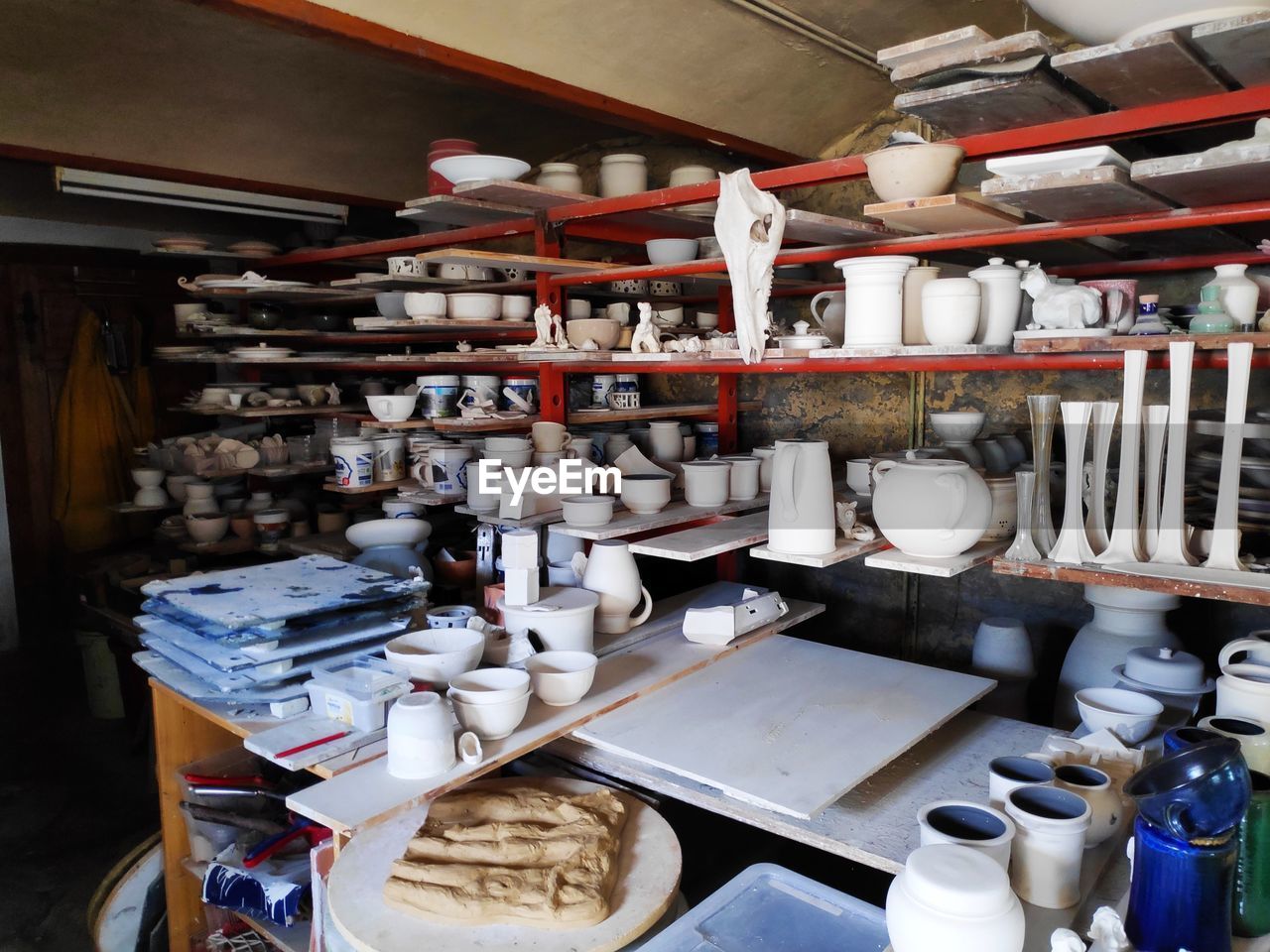 VIEW OF FOOD IN KITCHEN