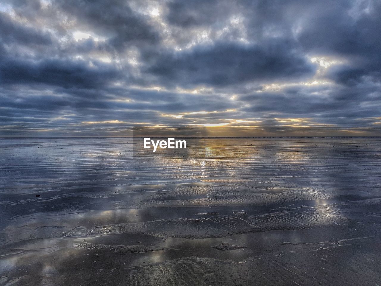 STORM CLOUDS OVER SEA