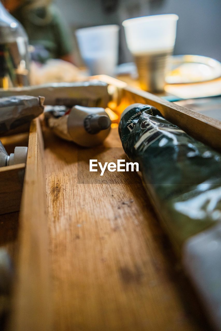 CLOSE-UP OF COFFEE ON TABLE