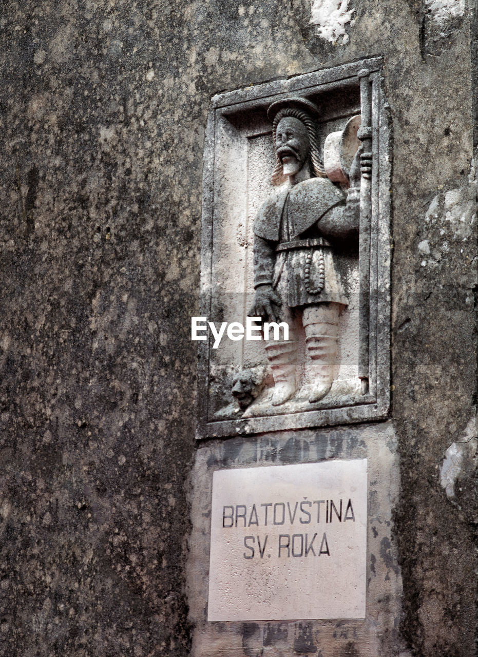 VIEW OF BUDDHA STATUE