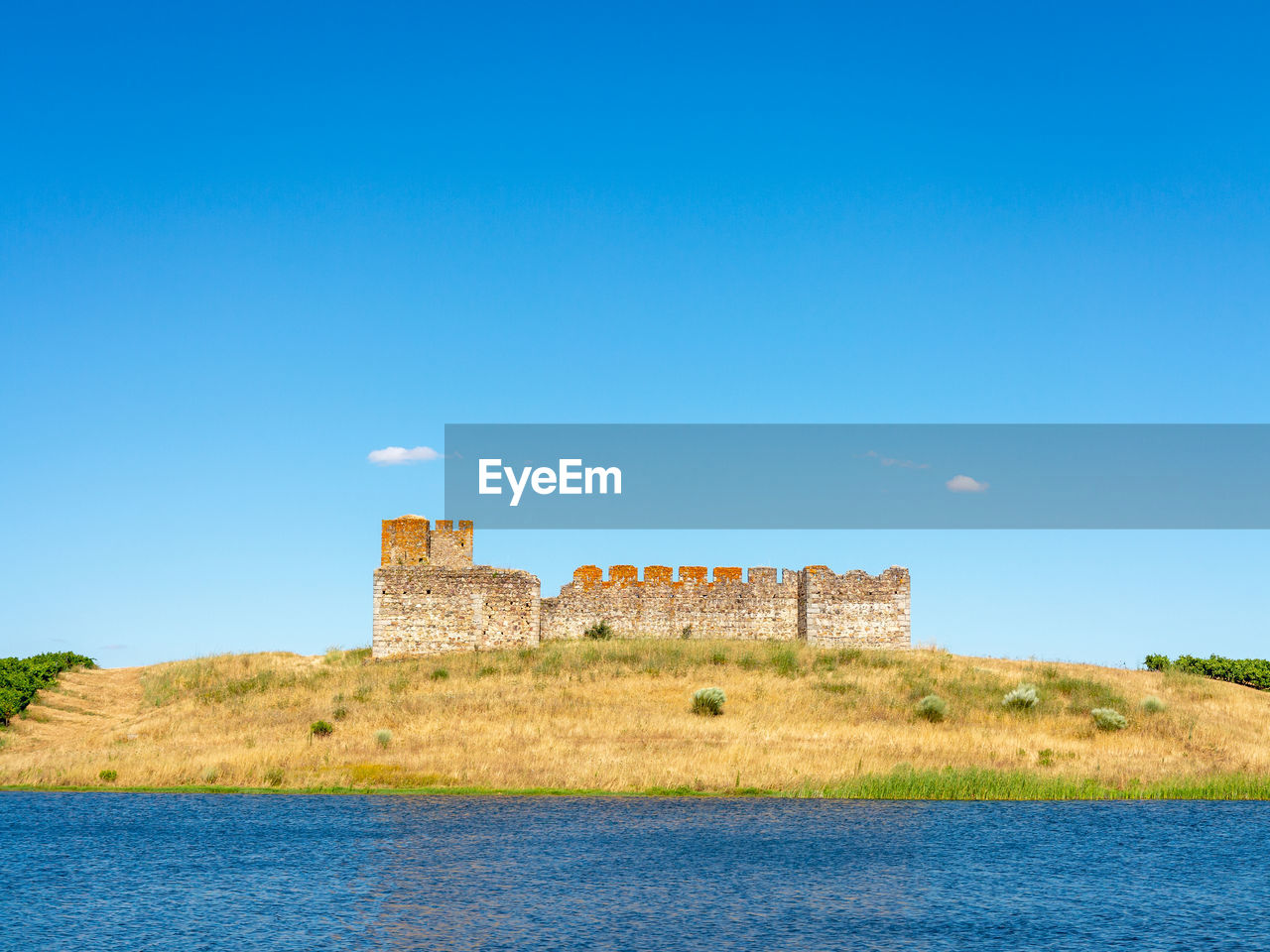 VIEW OF FORT AGAINST SKY