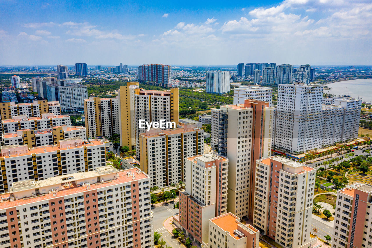 AERIAL VIEW OF MODERN BUILDINGS IN CITY