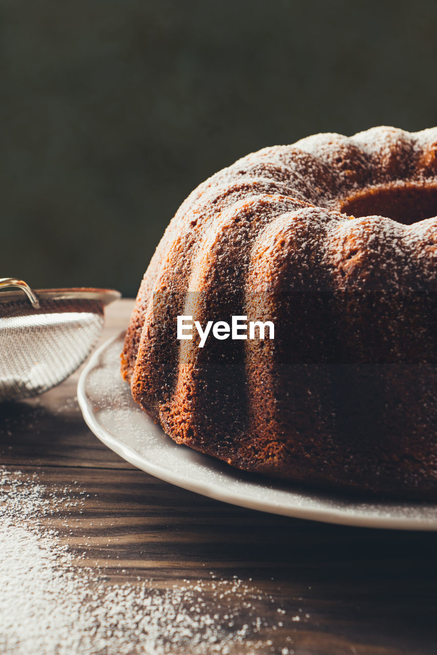 Close-up of bundt cake in plate on table
