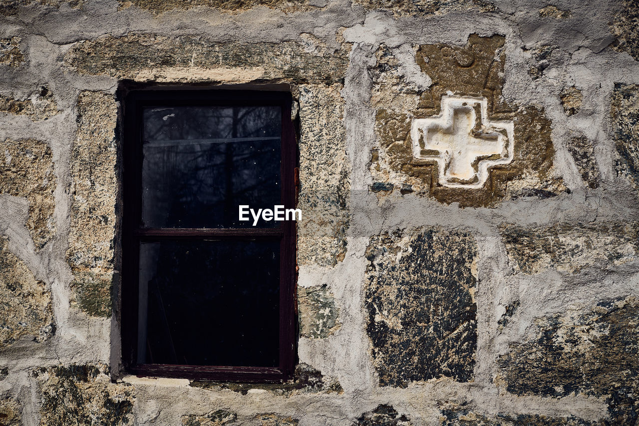 WINDOW OF OLD BUILDING