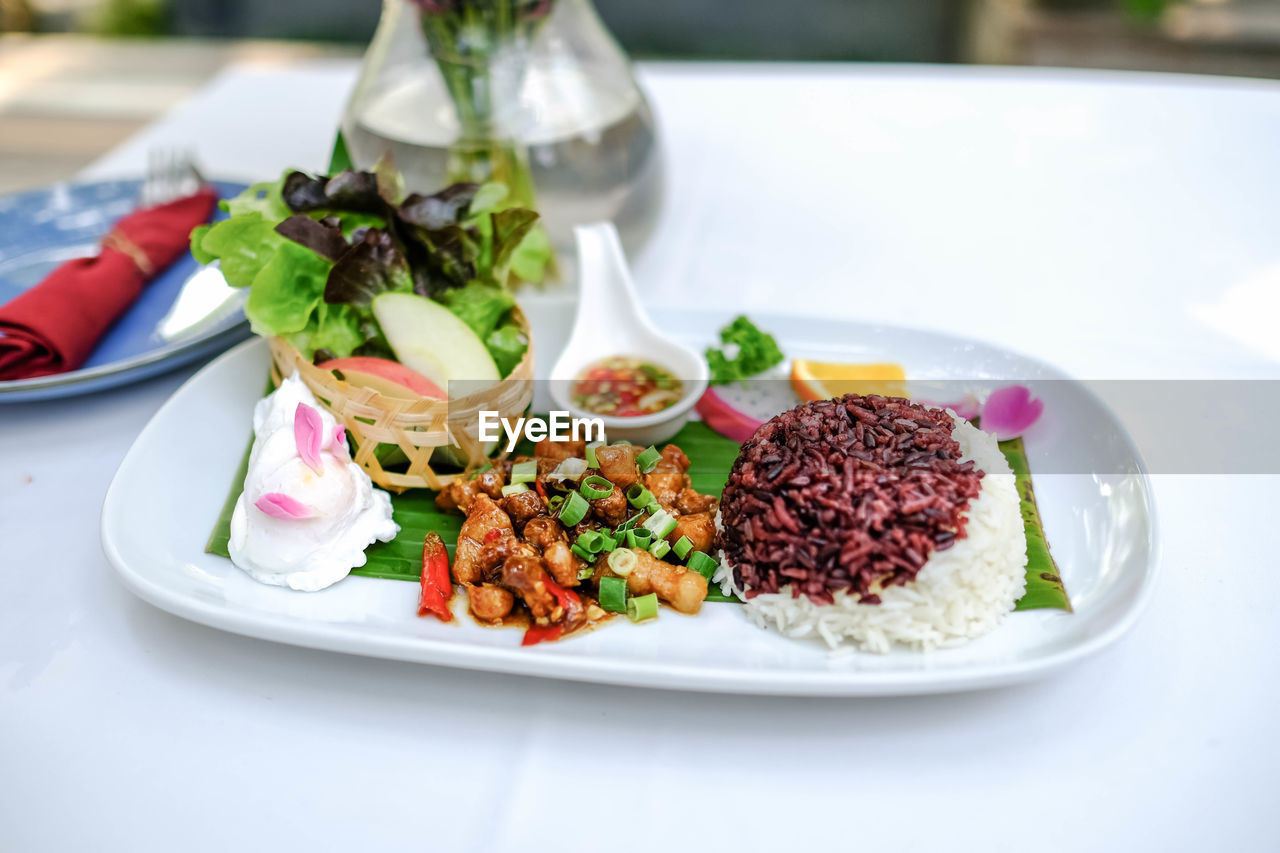 food and drink, food, plate, healthy eating, vegetable, restaurant, freshness, dish, meal, wellbeing, table, lunch, no people, salad, fruit, produce, cuisine, business, dinner, meat, gourmet, brunch, indoors, savory food