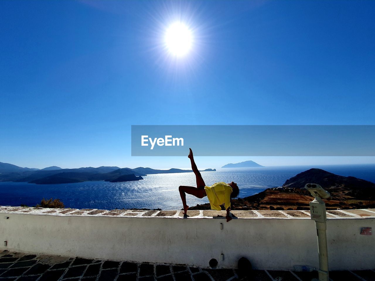 SCENIC VIEW OF SNOWCAPPED MOUNTAINS AGAINST BLUE SKY