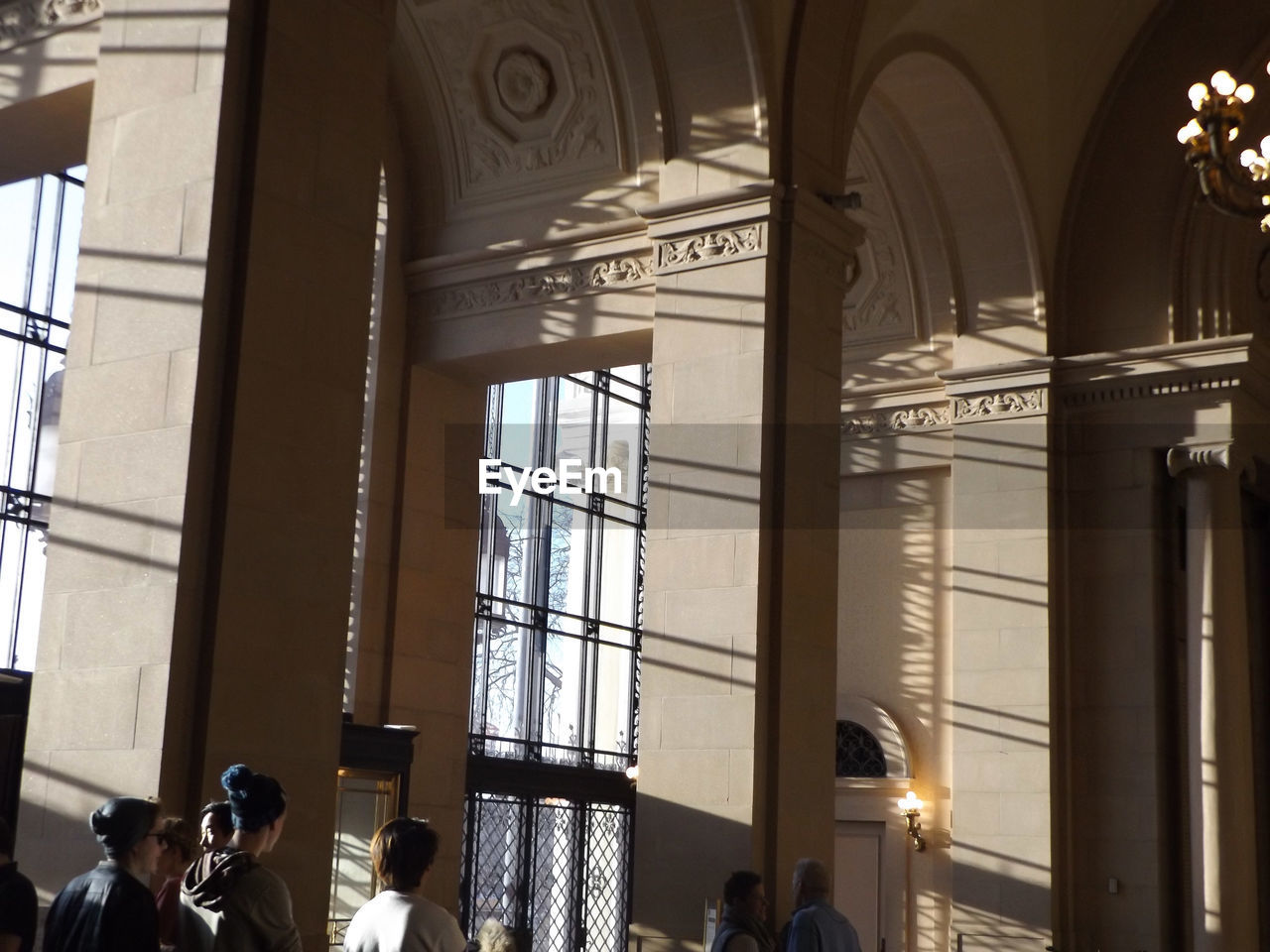 LOW ANGLE VIEW OF ILLUMINATED CEILING