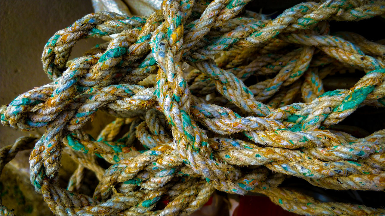 Close-up of tangled rope