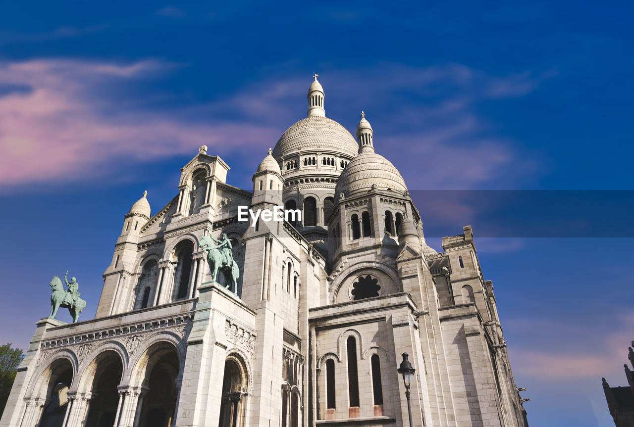 LOW ANGLE VIEW OF CATHEDRAL AGAINST SKY