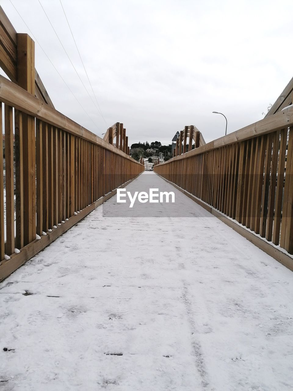 Surface level of bridge against sky