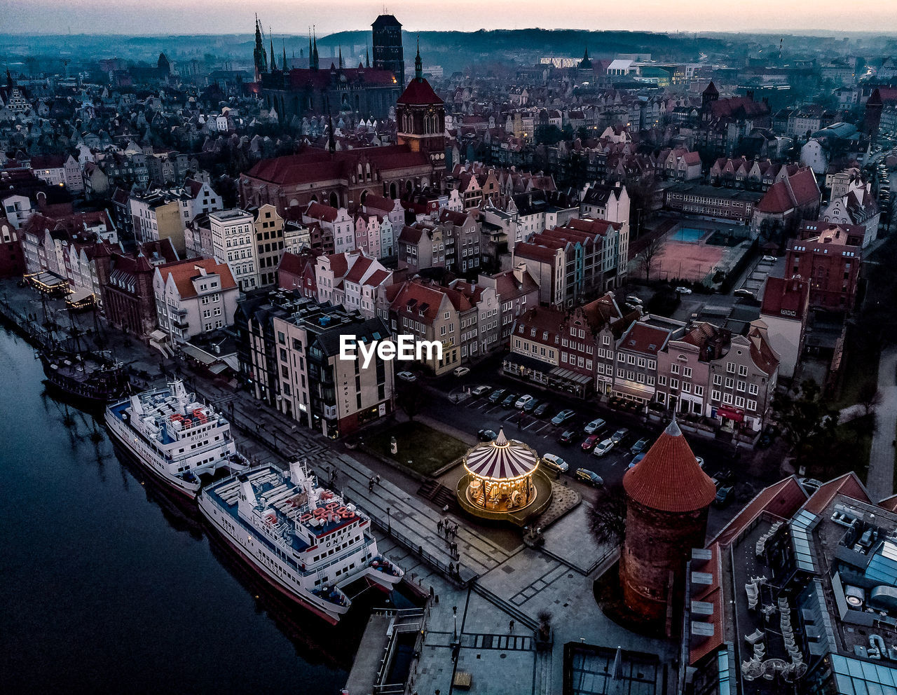 HIGH ANGLE VIEW OF BUILDINGS AND CITY