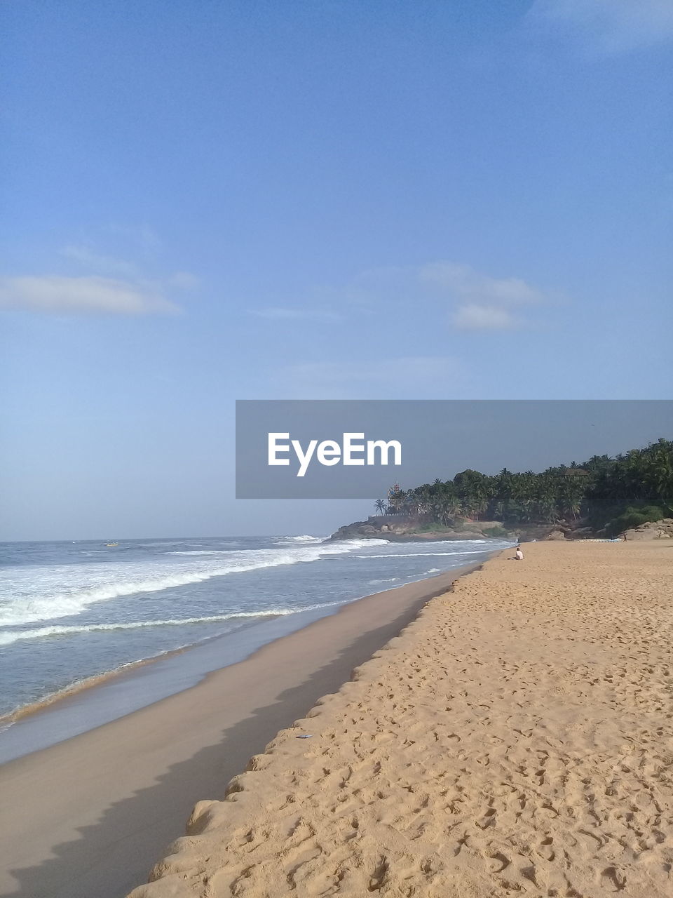 SCENIC VIEW OF BEACH AGAINST SKY DURING SUNRISE