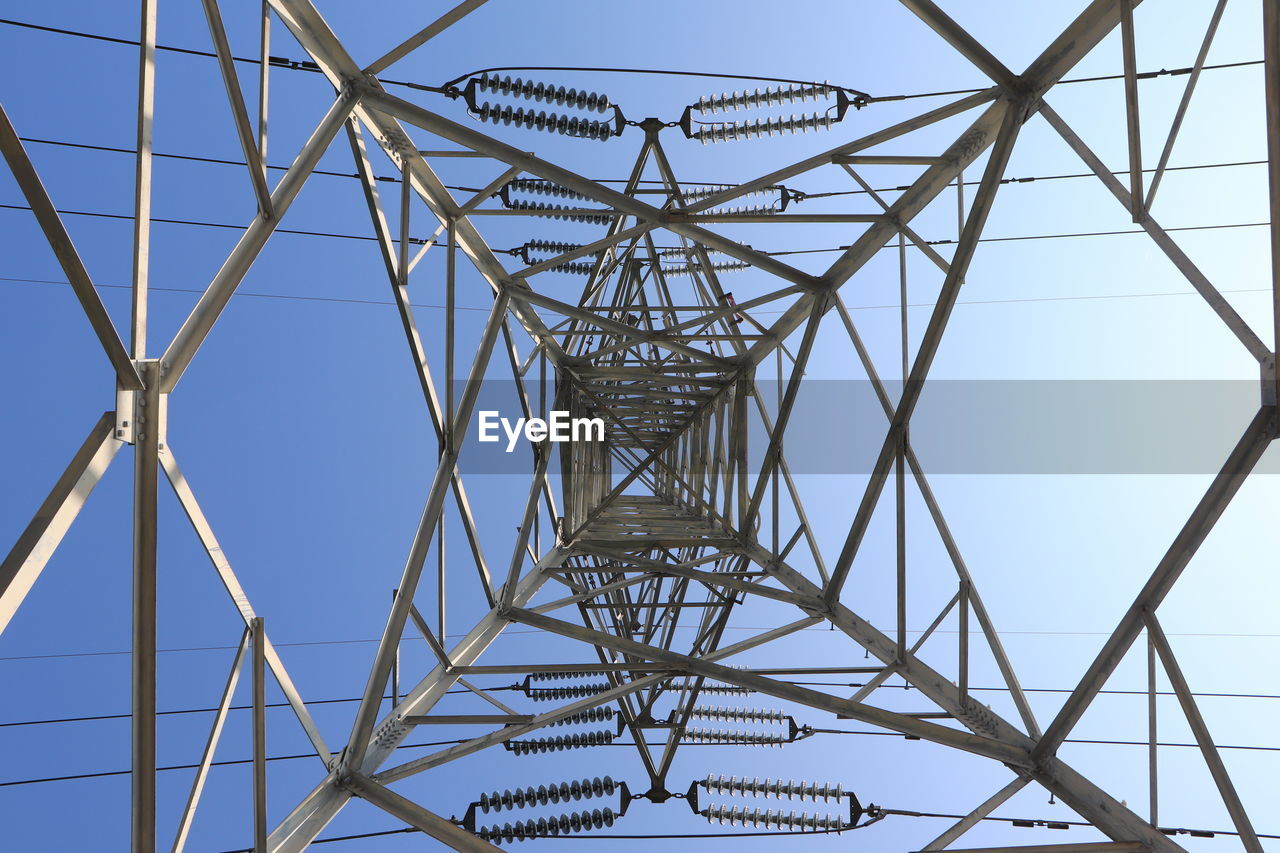 LOW ANGLE VIEW OF ELECTRICITY PYLON AGAINST SKY