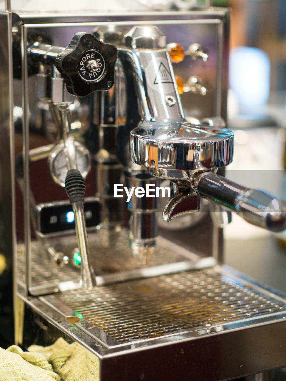 CLOSE-UP OF COFFEE SERVED ON TABLE