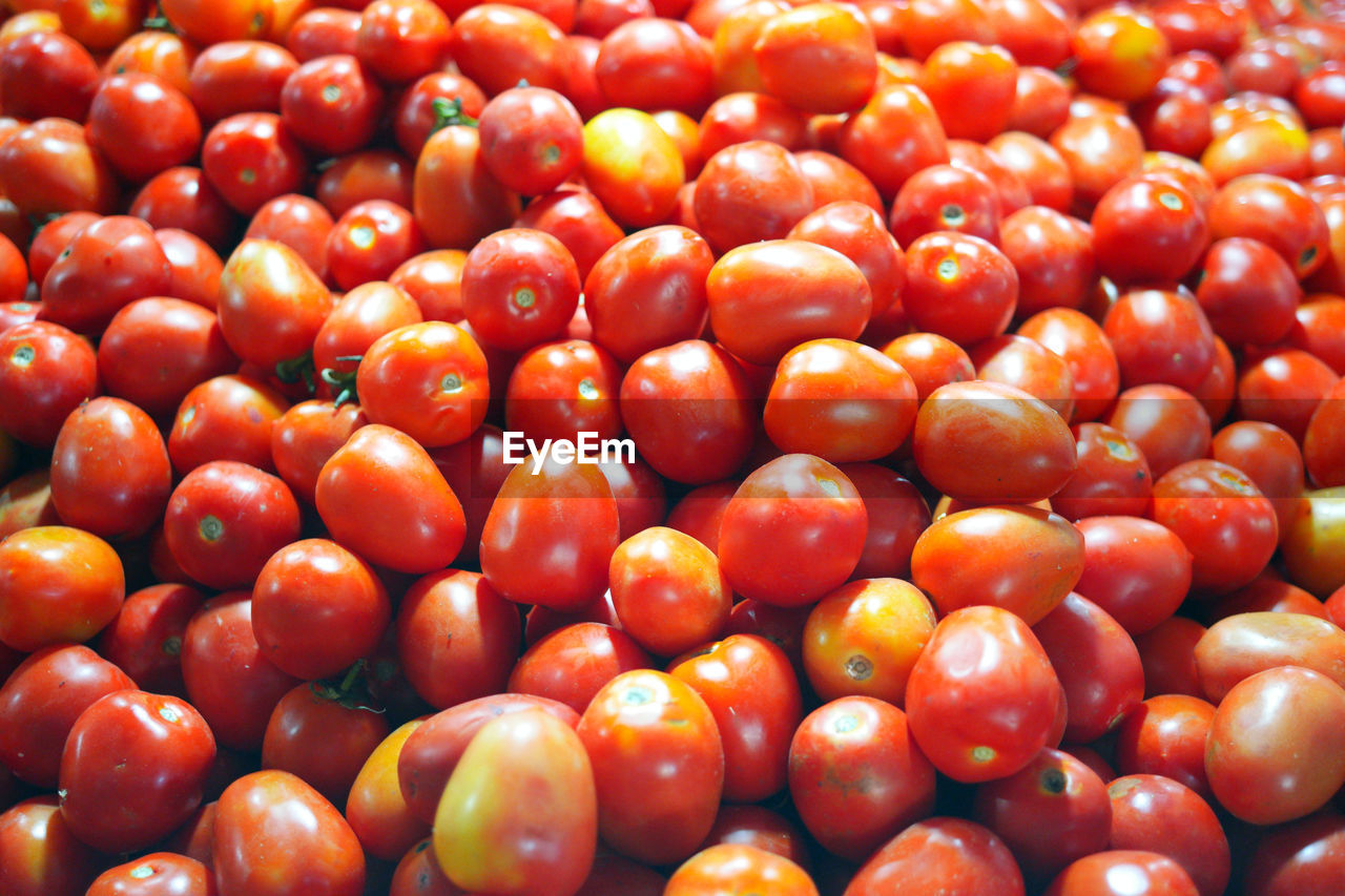 Full frame shot of tomatoes in market
