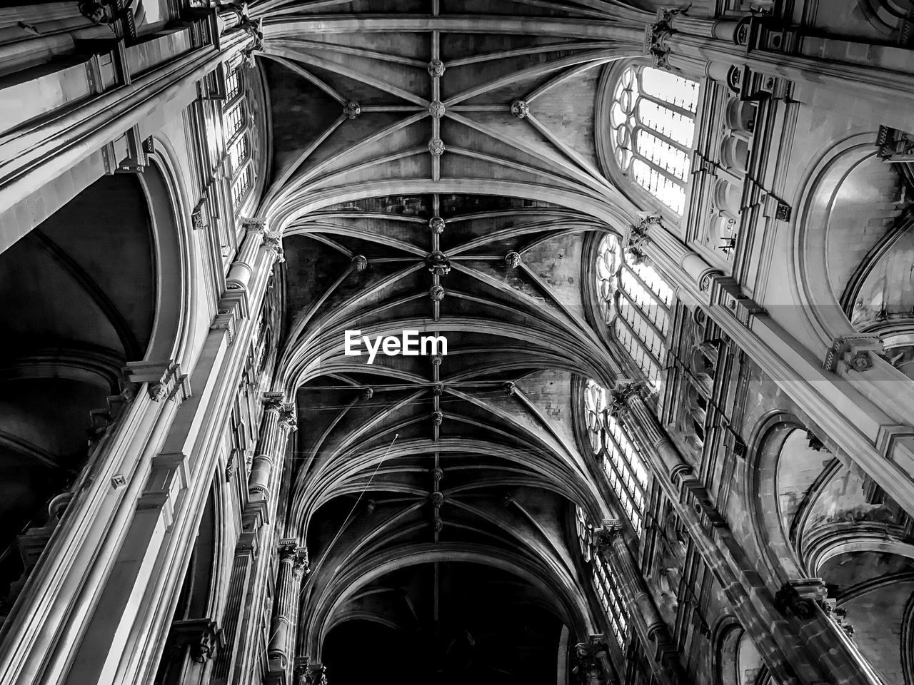 LOW ANGLE VIEW OF CATHEDRAL AGAINST SKY