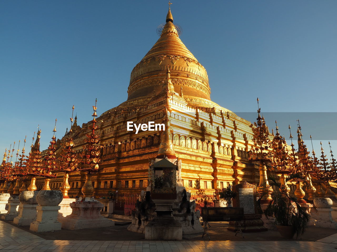 Low angle view of pagoda against clear sky