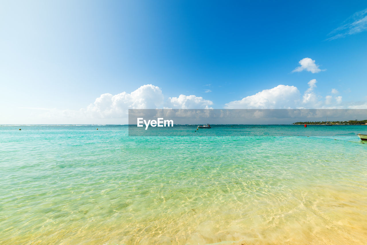 PANORAMIC VIEW OF SEA AGAINST SKY