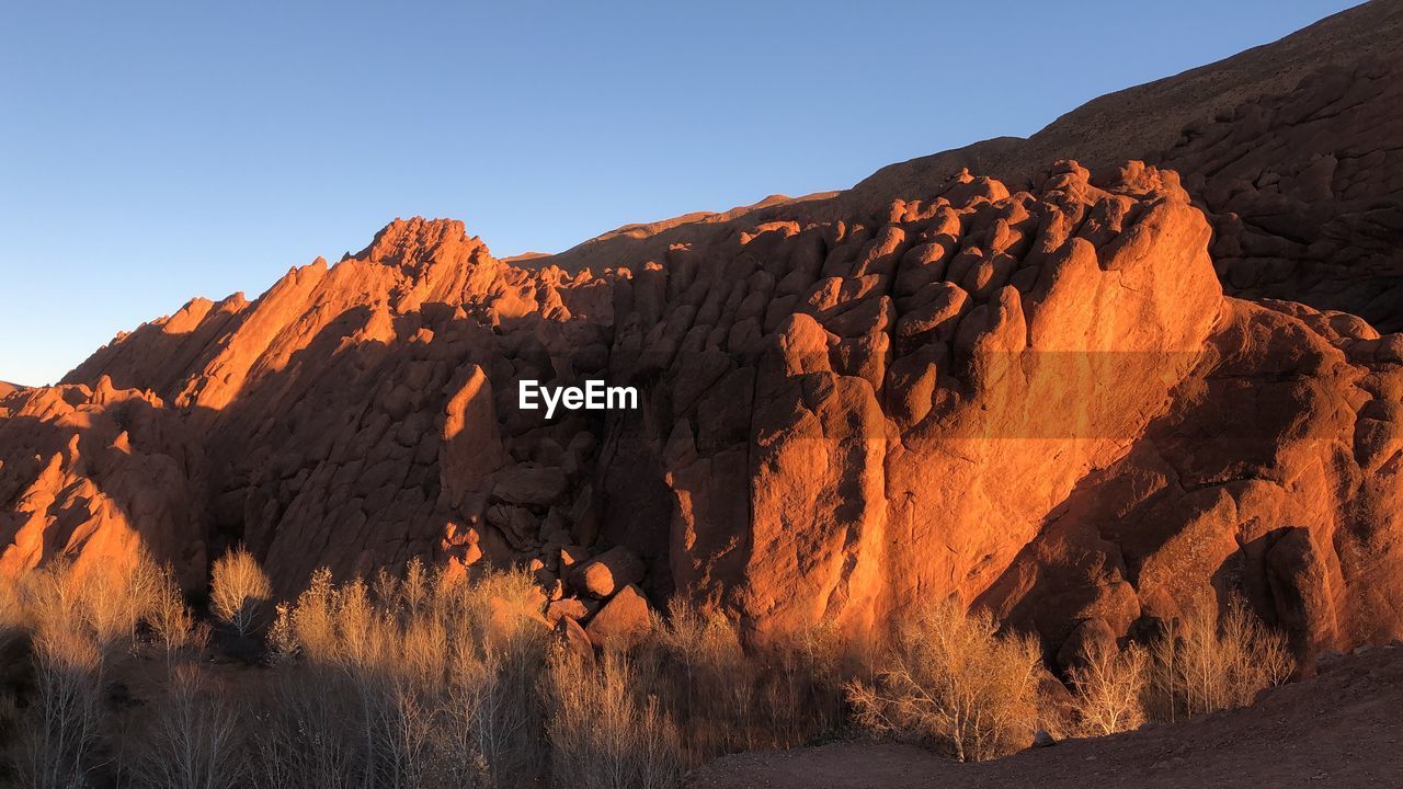 VIEW OF ROCK FORMATIONS ON MOUNTAIN