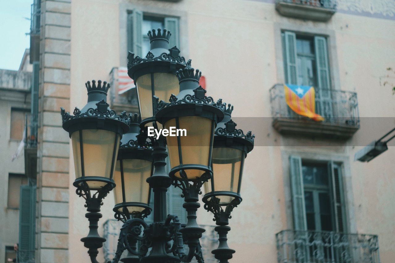 Street light lamp in barcelona's gothic quarter