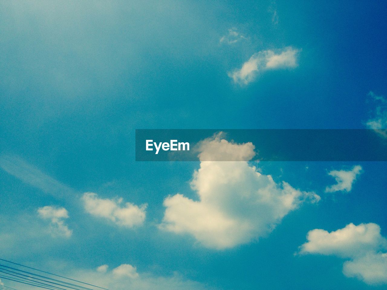 LOW ANGLE VIEW OF CLOUDS IN SKY