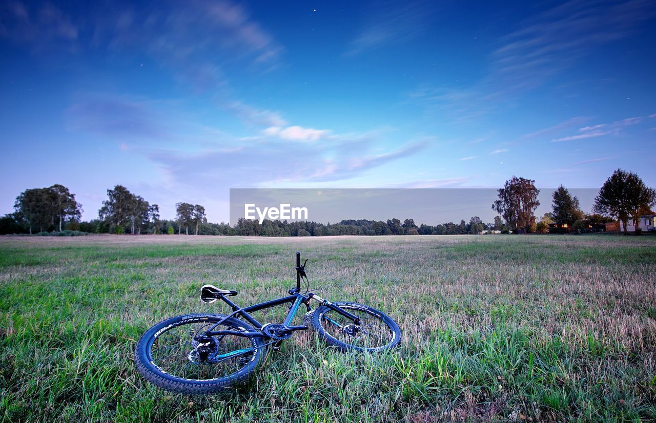 BICYCLE ON FIELD
