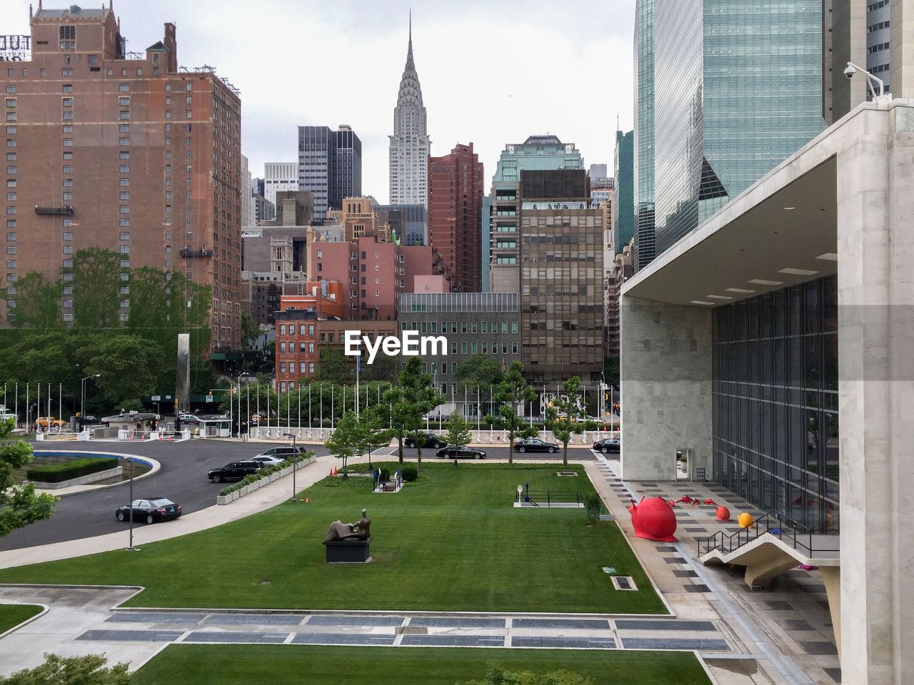 PANORAMIC VIEW OF CITY BUILDINGS