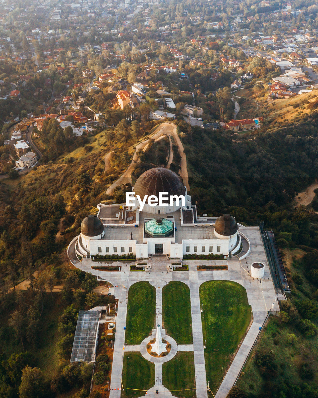 HIGH ANGLE VIEW OF BUILDINGS AND CITY
