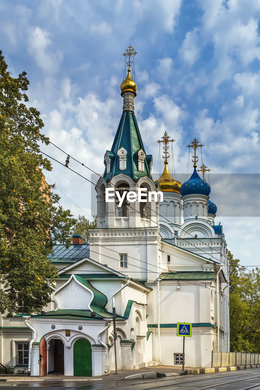 Church of thr icon of the mother of god sign and the holy wives-myronos in nizhny novgorod, russia