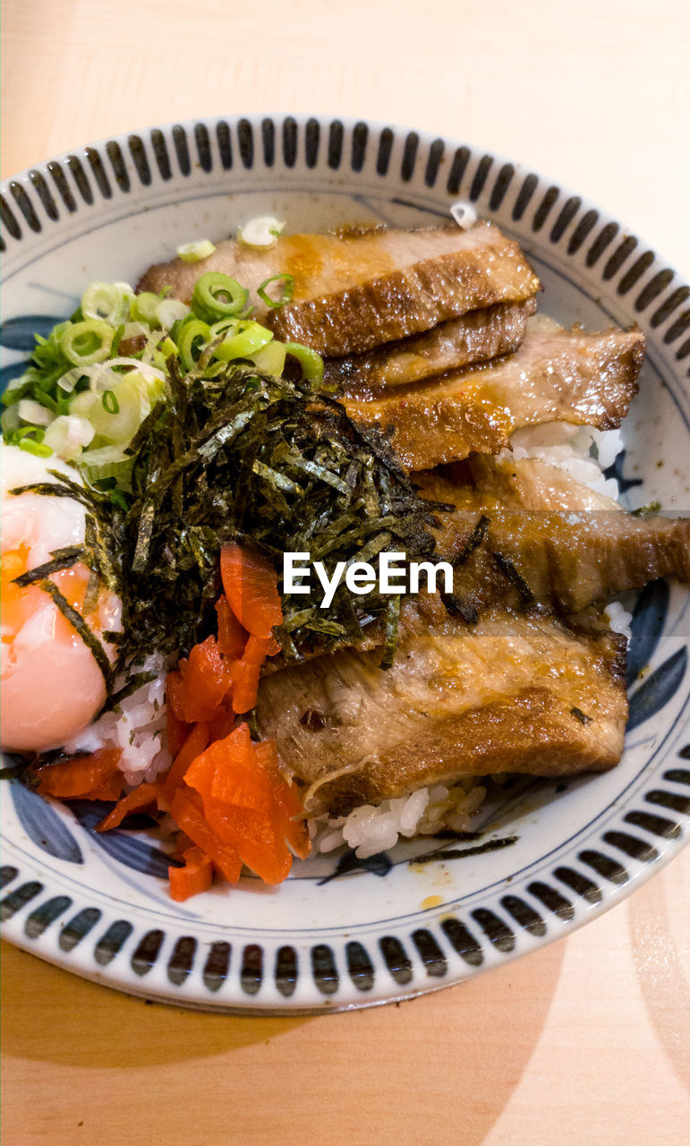 CLOSE-UP OF MEAL SERVED IN PLATE