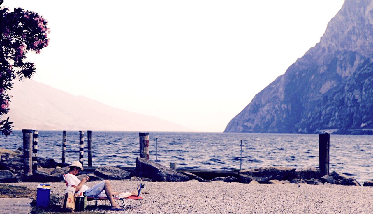 SCENIC VIEW OF MOUNTAINS AND SEA