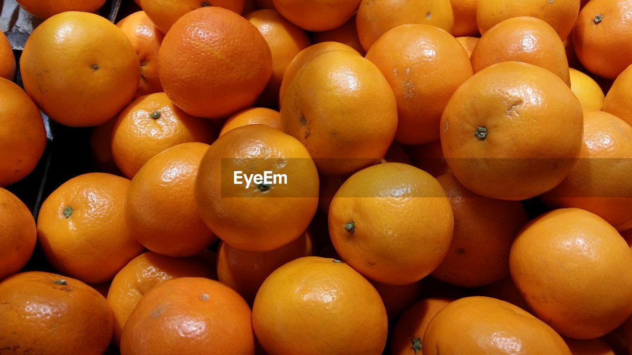 Full frame shot of oranges