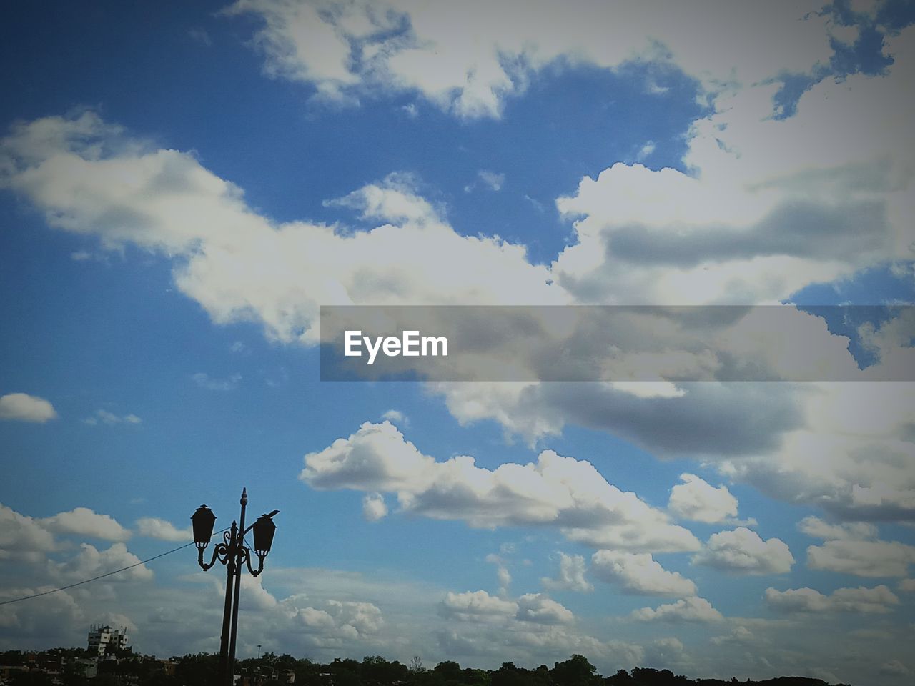 LOW ANGLE VIEW OF ANTENNA AGAINST SKY