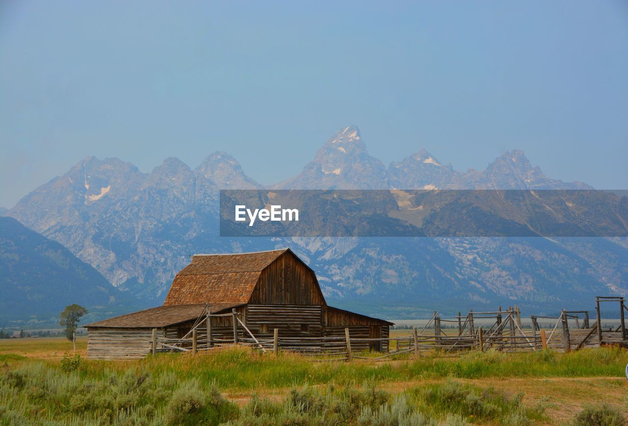 Barns and the great tetons - an american photography tradition