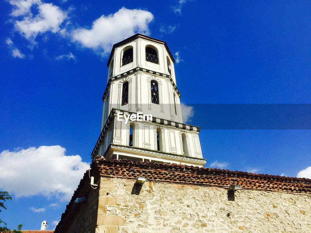 LOW ANGLE VIEW OF CHURCH AGAINST SKY