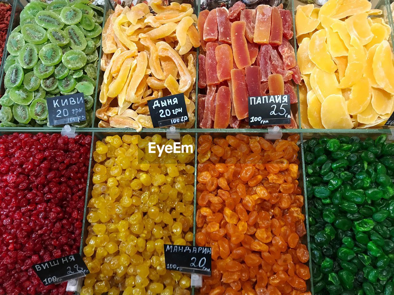 VARIOUS VEGETABLES FOR SALE IN MARKET