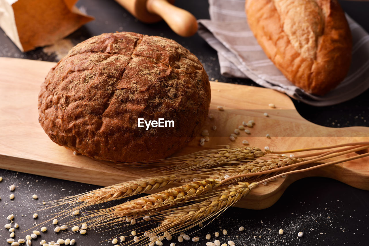 CLOSE-UP OF WHEAT ON TABLE