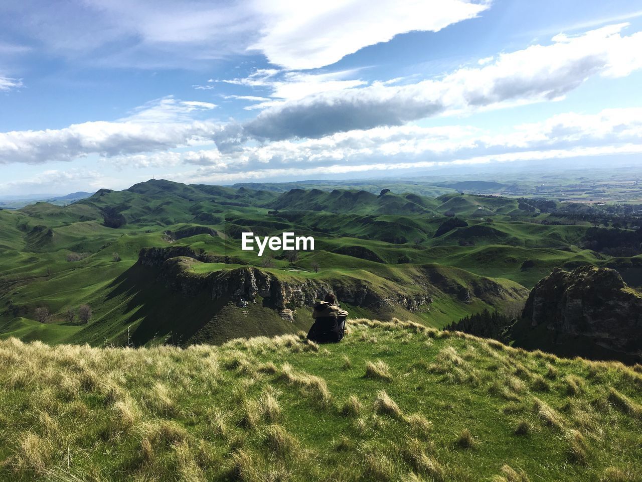 Scenic view of te mata peak against sky