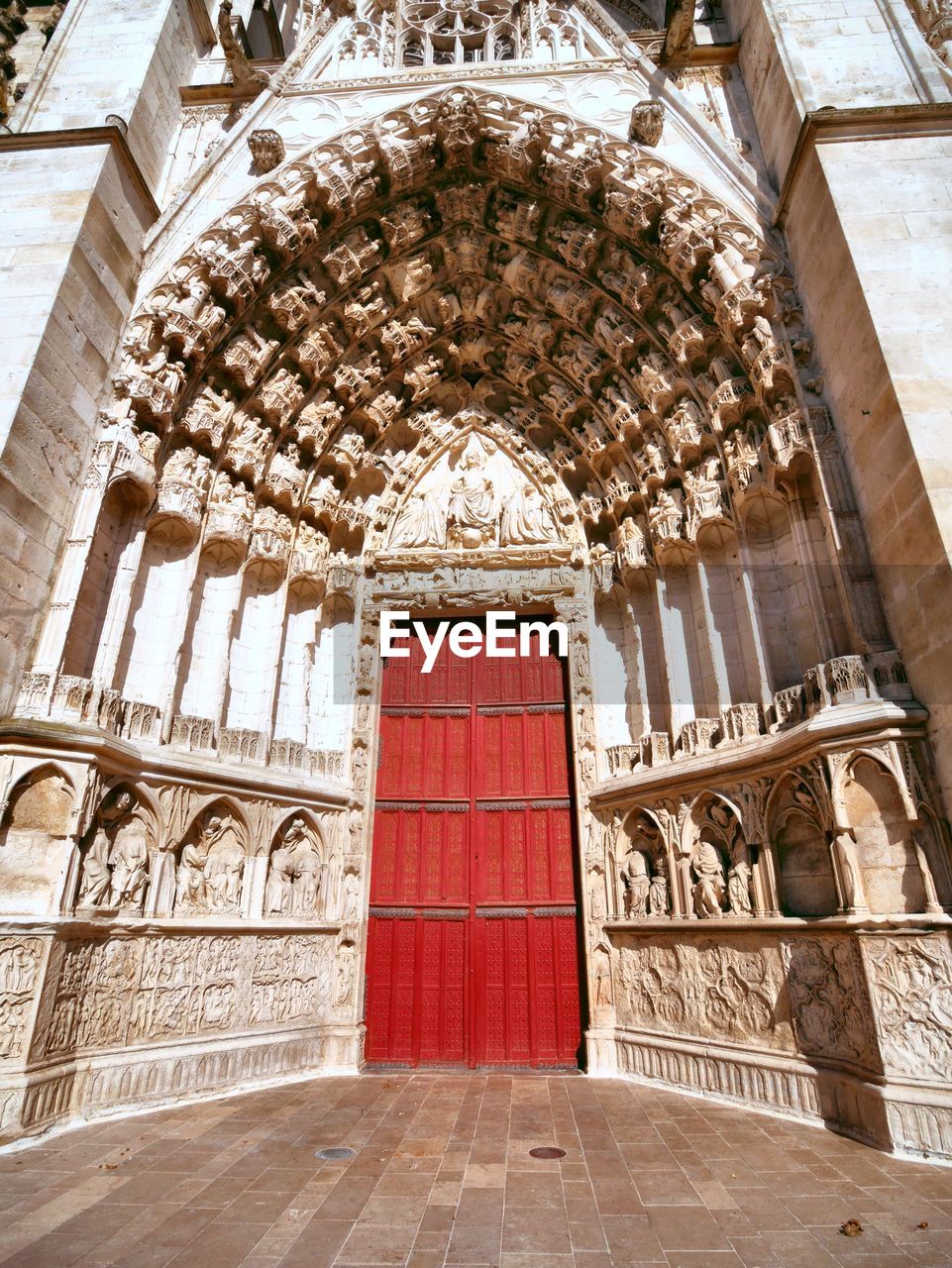 Main gate of saint-etienne's cathedral