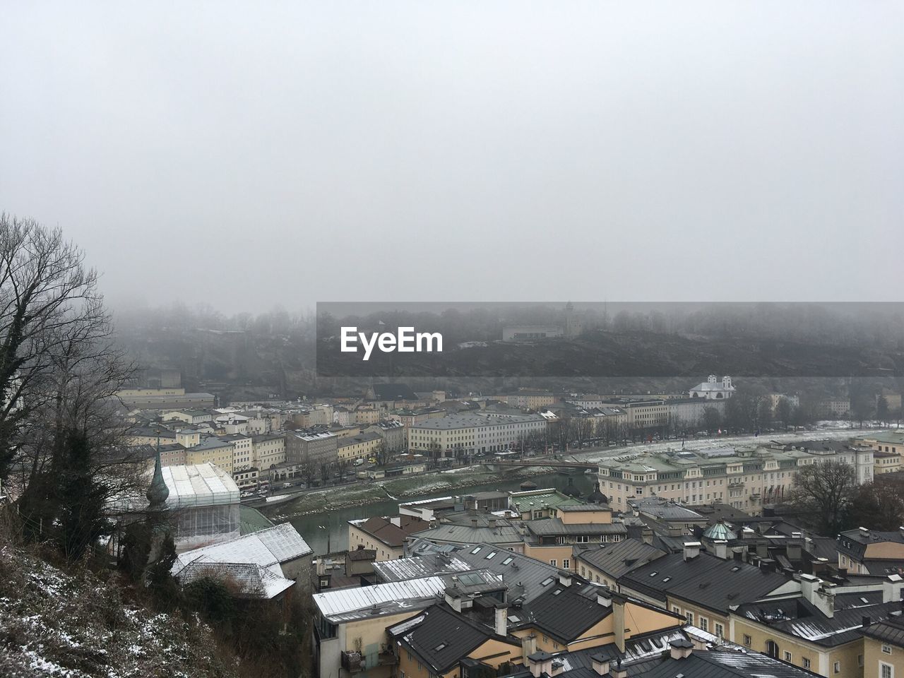 AERIAL VIEW OF CITY IN WINTER